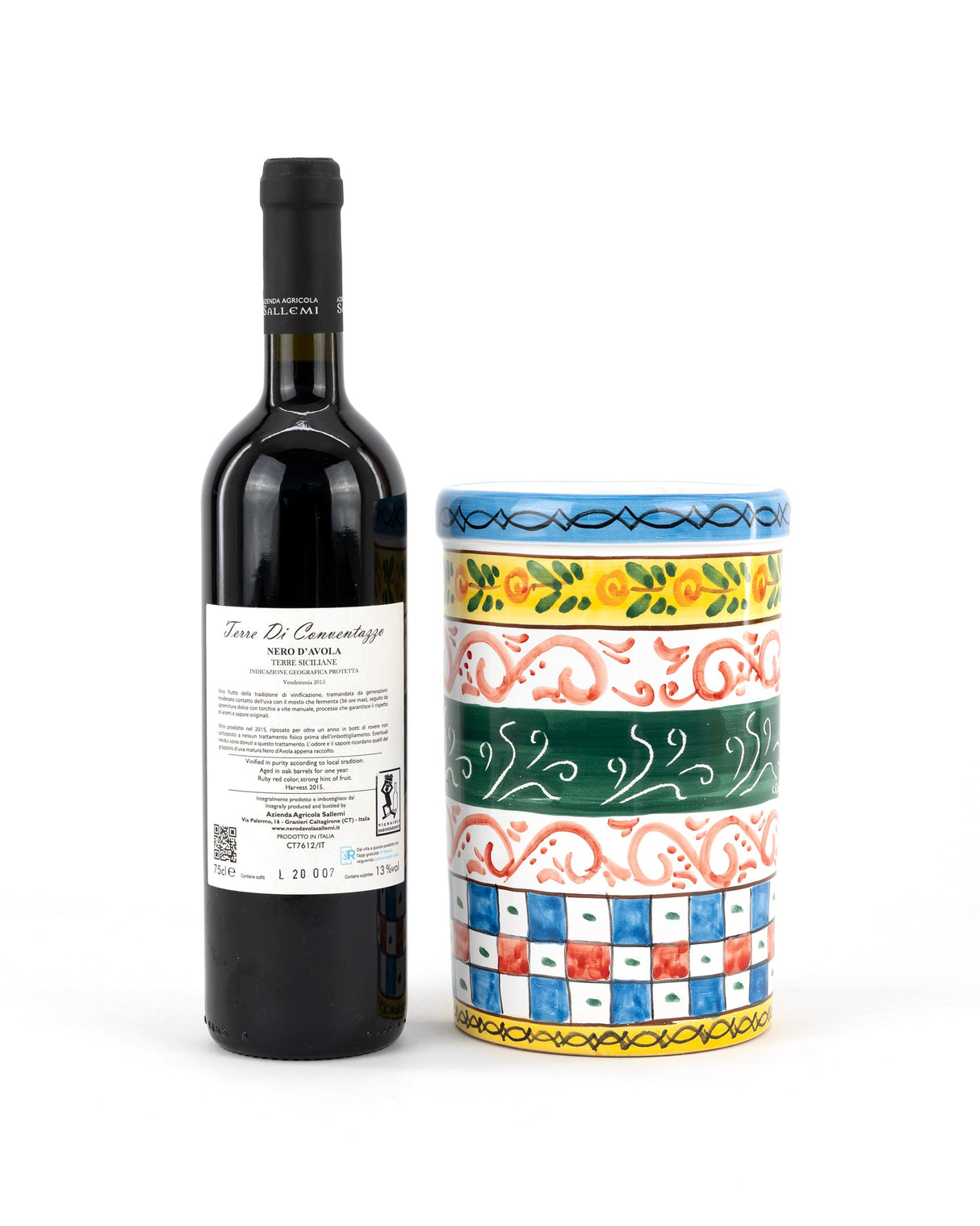 Nero d'Avola IGP e barattolo in ceramica in stile Carretto Siciliano con Fichi d'India