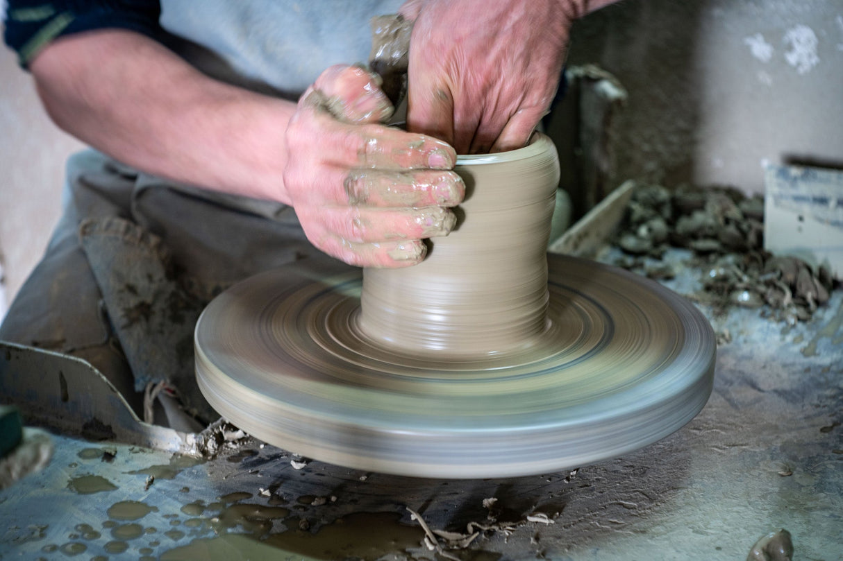 Vaso portafiori Fatto a Mano in Ceramica di Caltagirone H cm 25 '600 Giallo