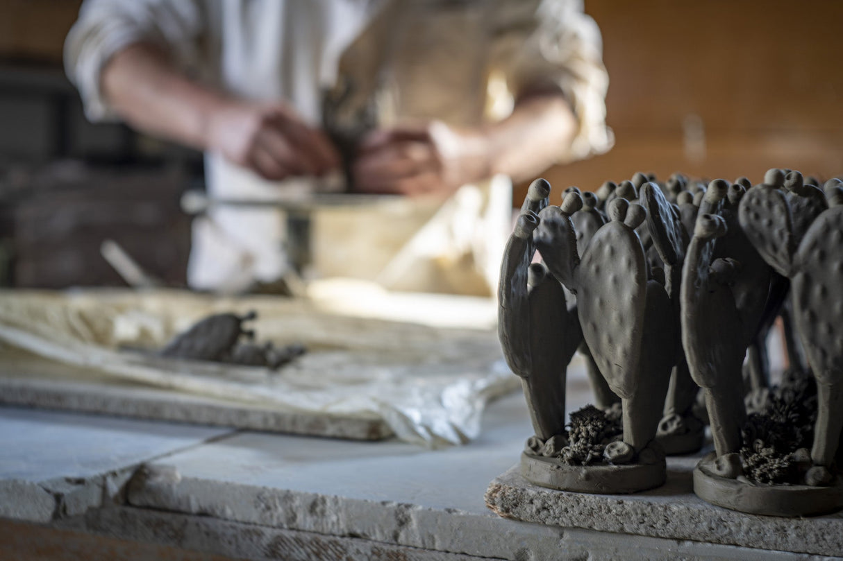 Palette di Fico d'india soprammobile in ceramica siciliana fatto a mano