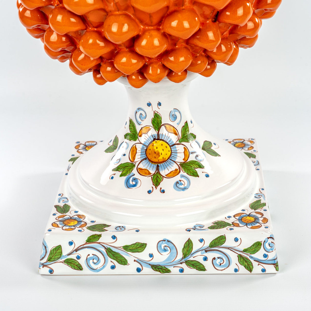 Pigna ornamentale in ceramica di Caltagirone fatta a mano H cm 50