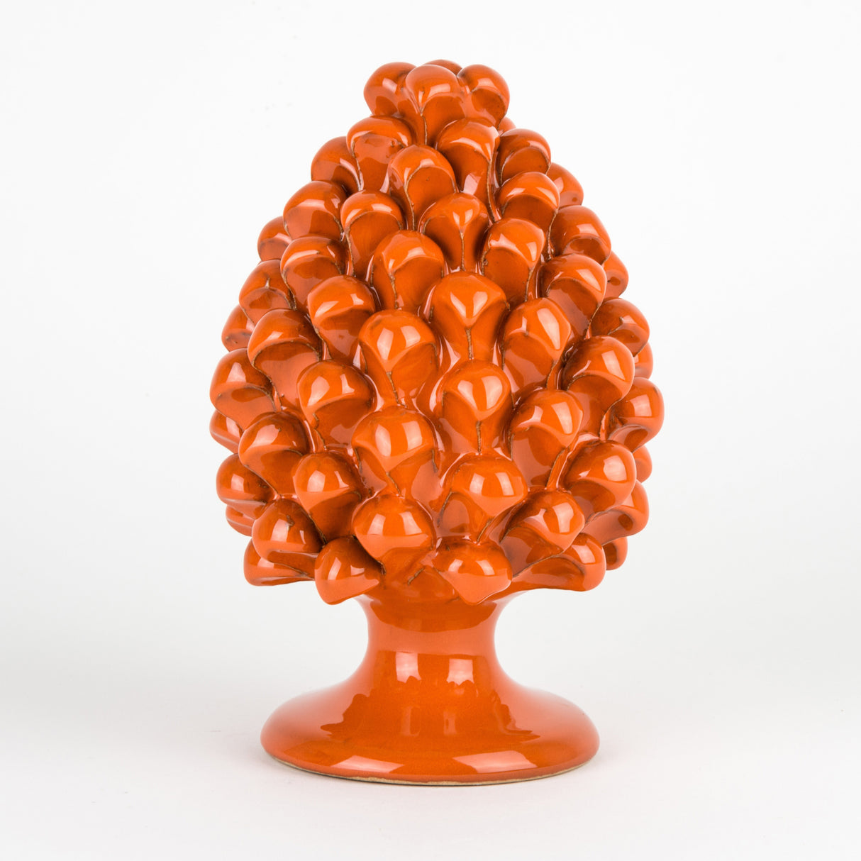 Pigna H cm 20 in maiolica artistica di Caltagirone fatta a mano