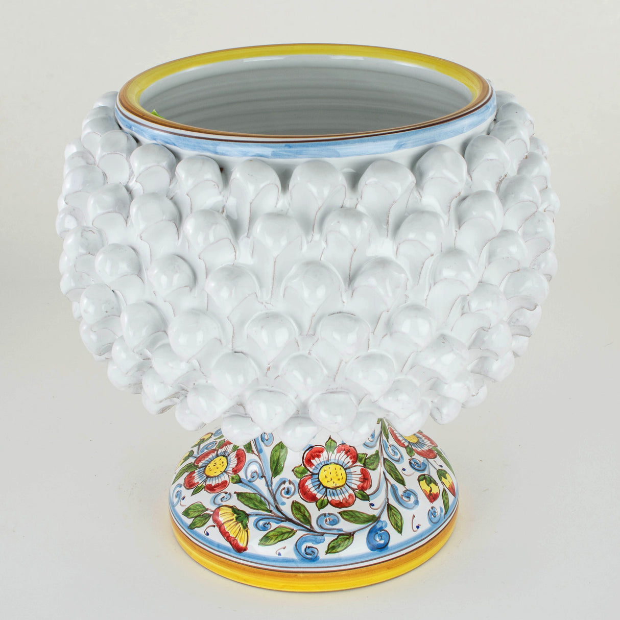 Pigna portavaso in ceramica di Caltagirone fatta a mano H 25 cm.