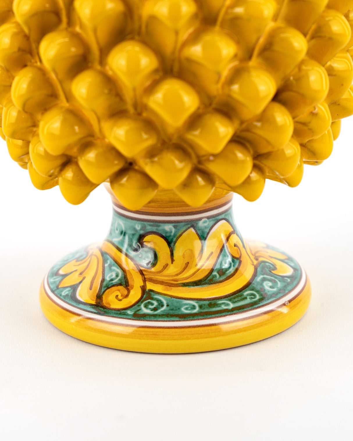 Sicilian pine cone decorated foot Caltagirone ceramics Hand decorated