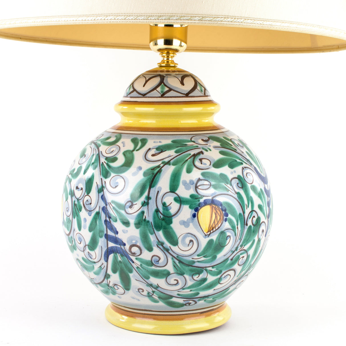 Lume lampada in ceramica di Caltagirone decorato a mano, lampada da tavolo artistica